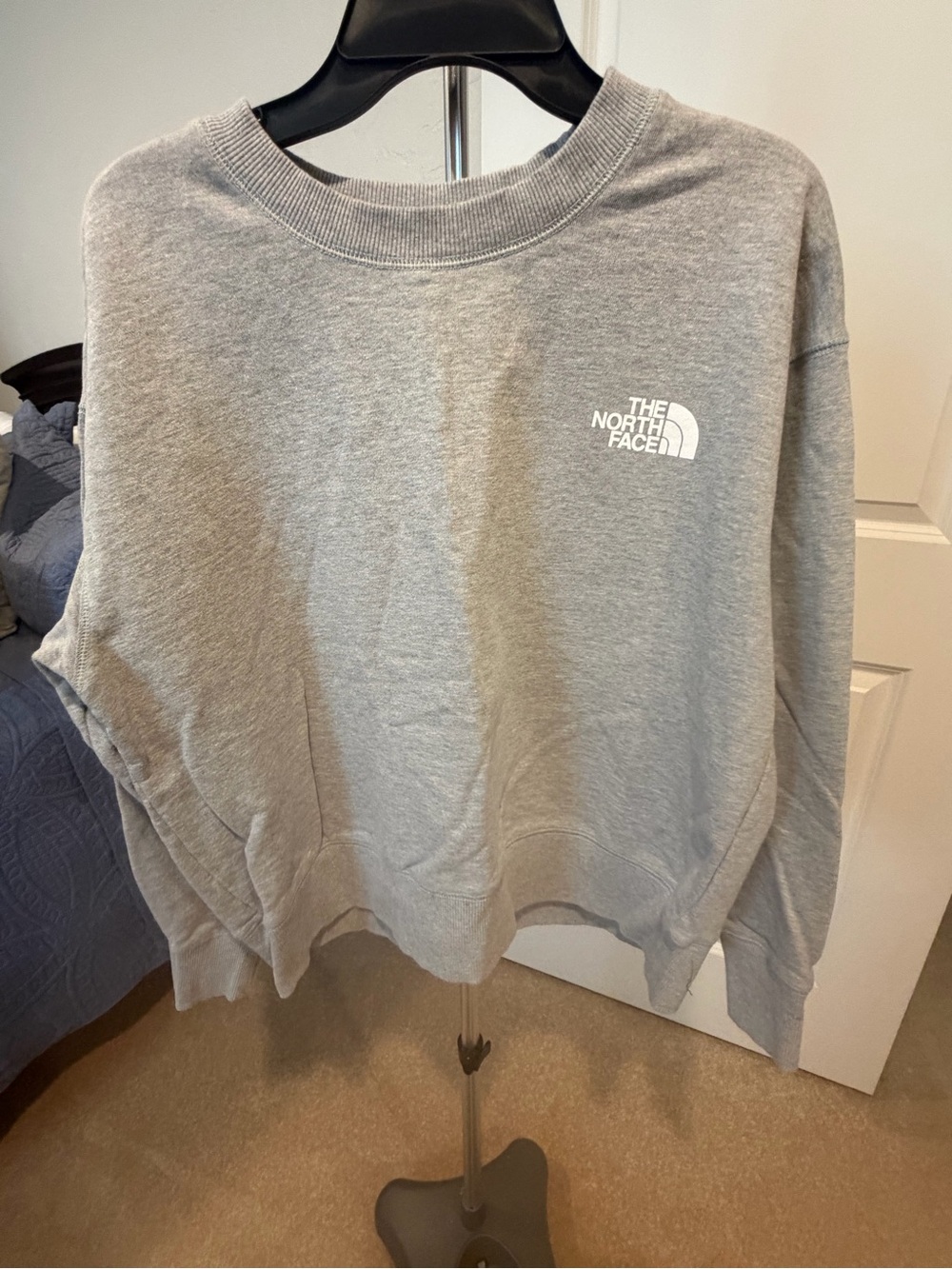 The North Face Light Gray Crewneck Pullover Sweatshirt